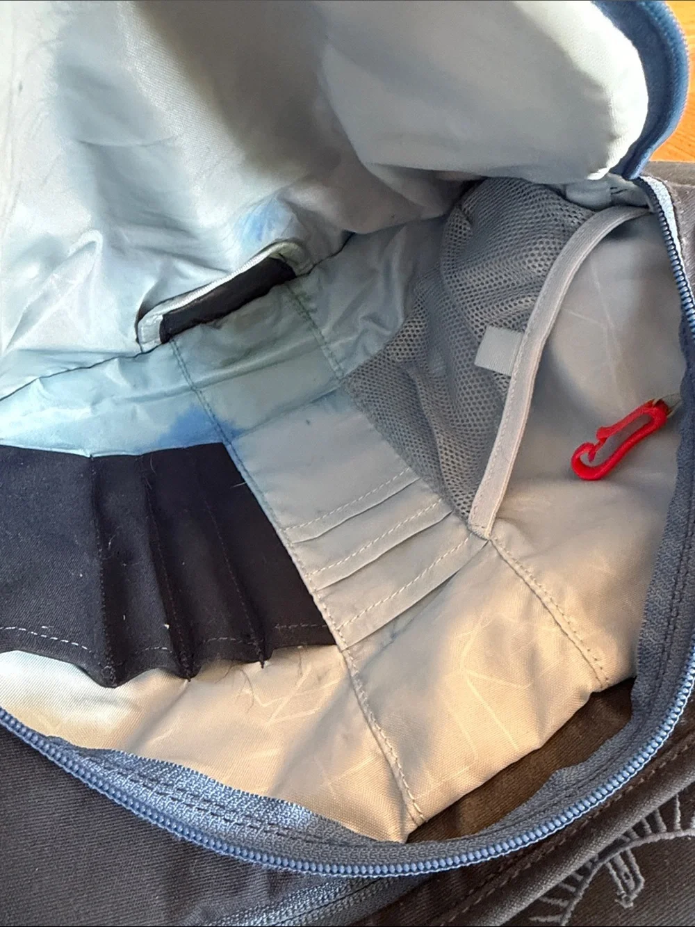 OSPREY FlapJill Dark Blue Messenger Bag with Laptop Pocket